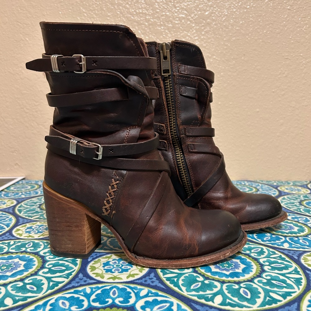 ♥️ Freebird Baker boots. size 7 EUC!